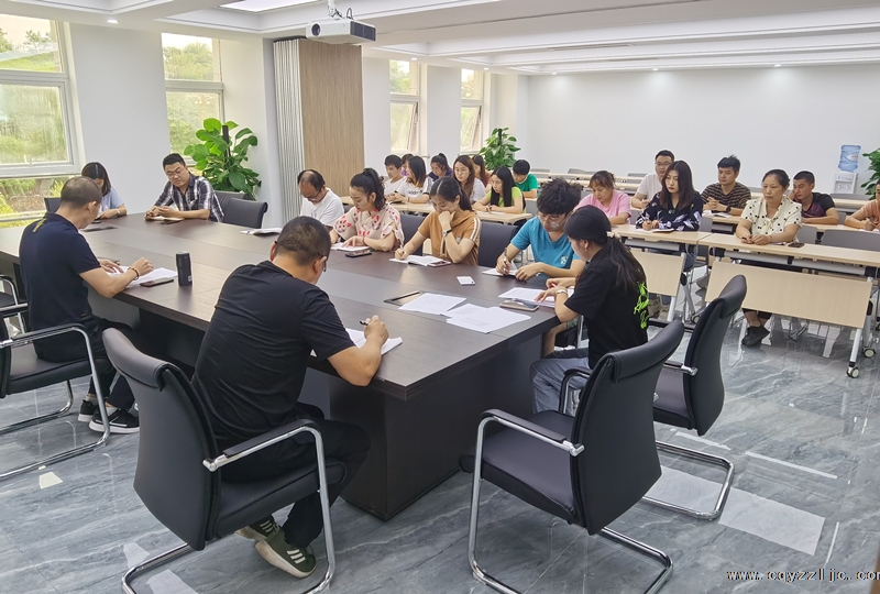 夢想起航，始于云臻——新員工入職培訓